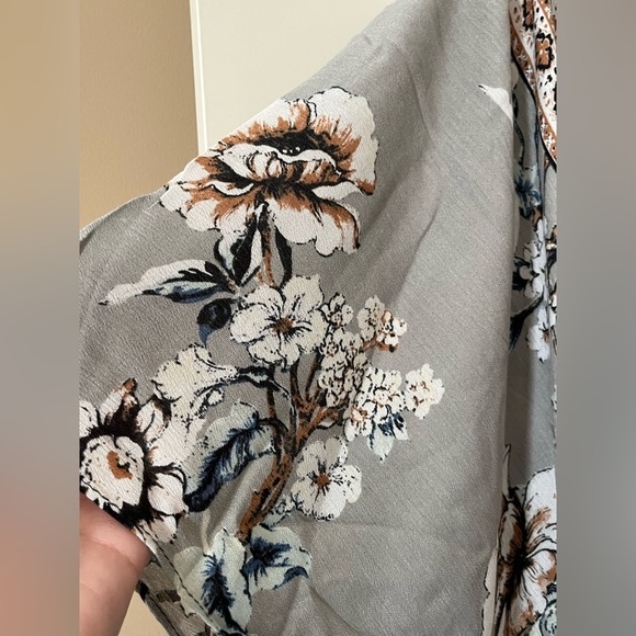 NWT Vince Camuto Ruana Wrap, Rayon Women’s OS - Picture 10 of 16